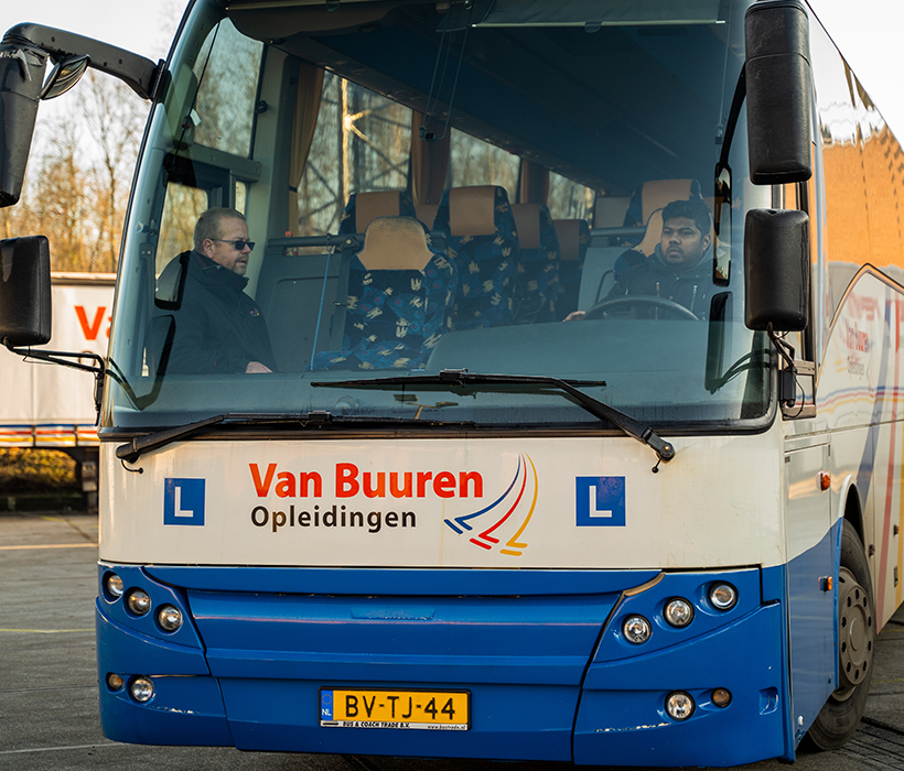 Word businstructeur bij Van Buuren Opleidingen. Solliciteer direct