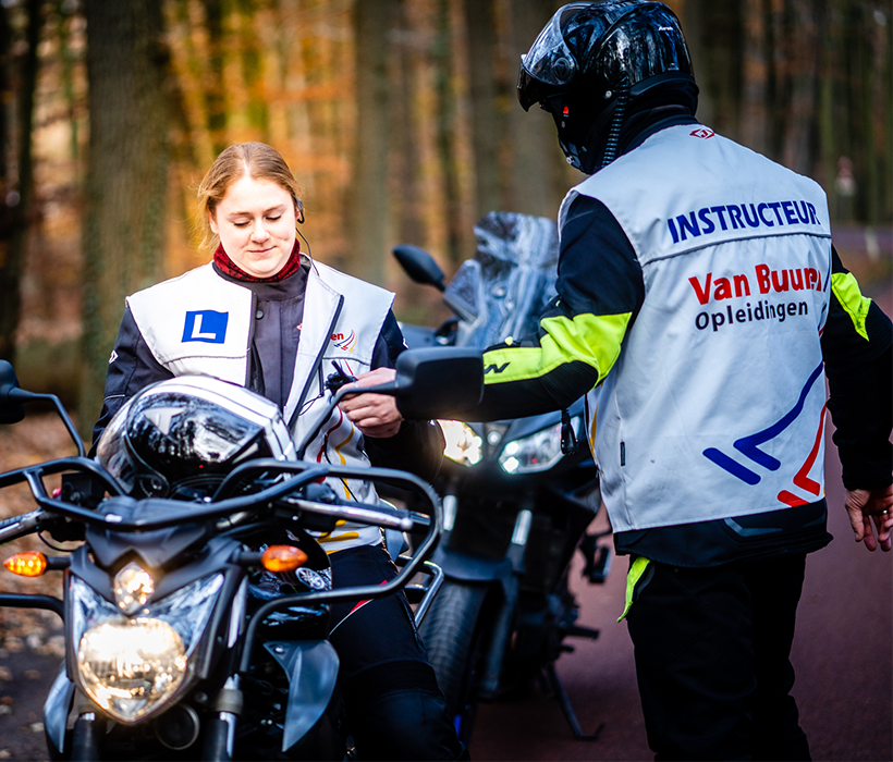 Word jij onze nieuwe collega als motorinstructeur bij Van Buuren Opleidingen? Solliciteer direct