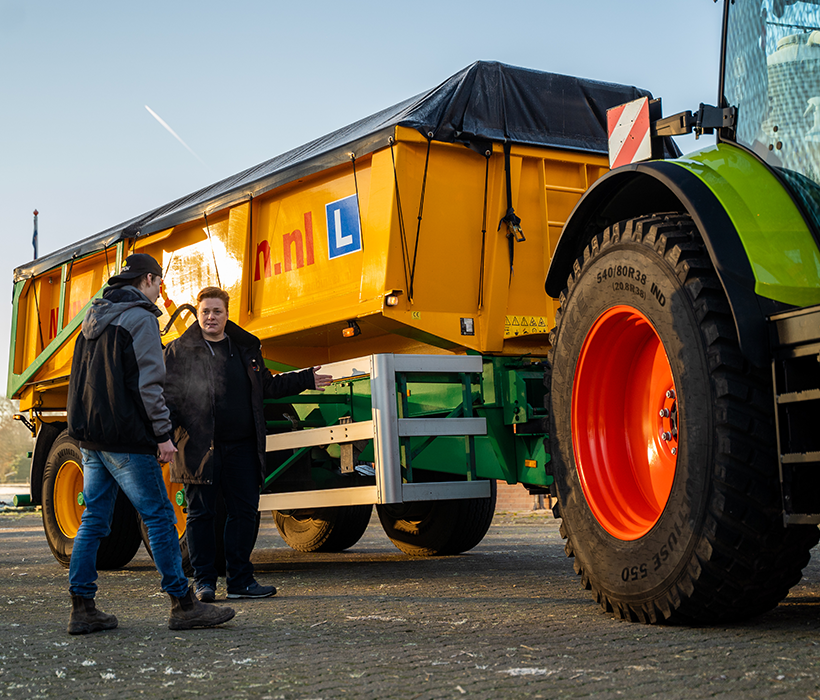 Solliciteer direct als Trekker instructeur, T rijbewijs, Van Buuren Opleidingen